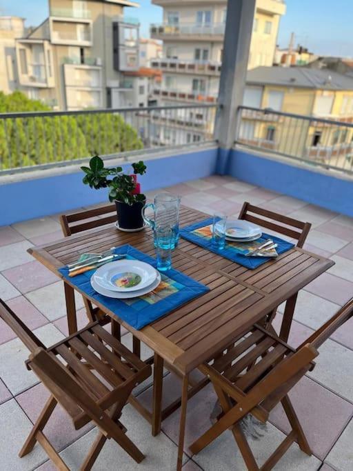 Appartement Piccolo Attico A Sottomarina Centro à Chioggia Extérieur photo